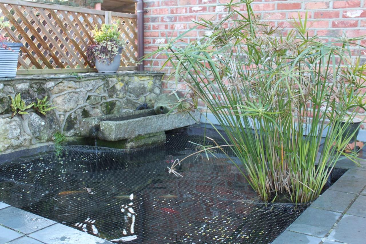 Beautiful Barn Conversion, 3 Bed, Hot Tub, Sauna, Gym, Enclosed Garden Ryde  Luaran gambar